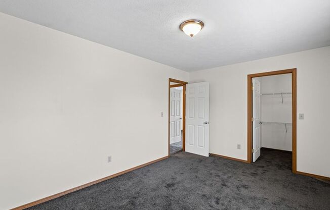 2 beds, 1 bath, 1,150 sqft, $981, Unit 2-09