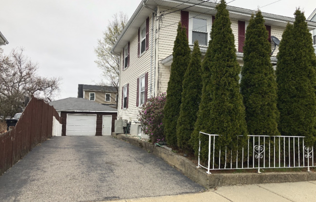 28 BOLTON ST