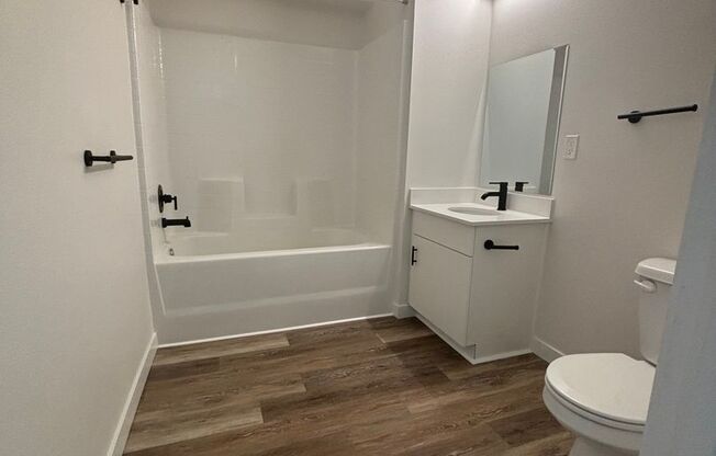 1 bed, 1 bath, 471 sqft, $1,700, Unit 310