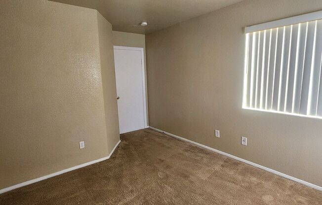 3 beds, 2.5 baths, $1,795