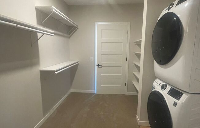 1 bed, 1 bath, 977 sqft, $2,895, Unit 307