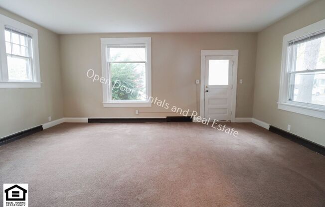 1 bed, 1 bath, $795, Unit 1030 Lake Ave