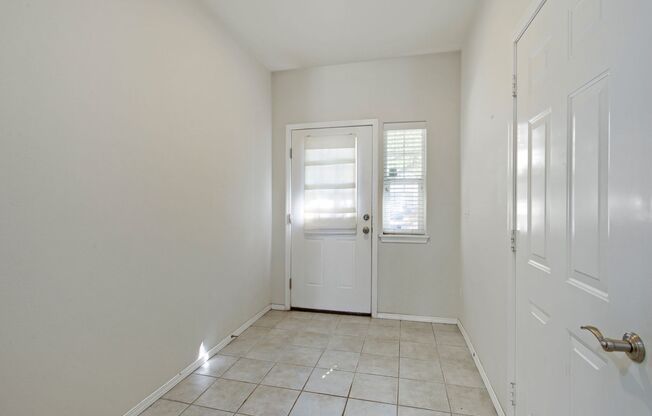 LIBERTY OAKS | 3 BEDROOMS | 2.5 BATHROOMS | ATTACHED GARAGE