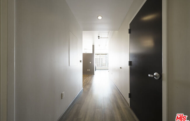 1 bed, 1 bath, 947 sqft, $3,300, Unit 1314