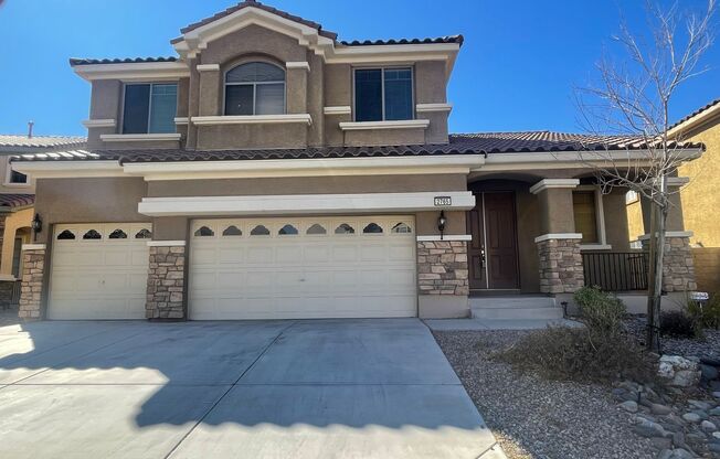 Amazing Anthem home! Close to parks, trails and schools.