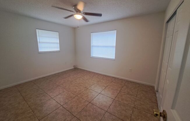 Bright and Spacious 2/1 Duplex