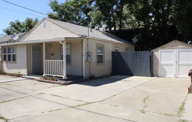 2 Bedroom, 1 Bathroom Single Story House in Antioch with Garage and Side Yard Access