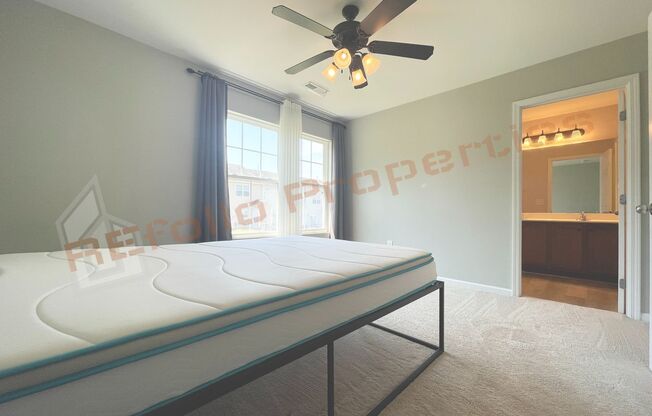 3 beds, 2.5 baths, $1,635, Unit #510