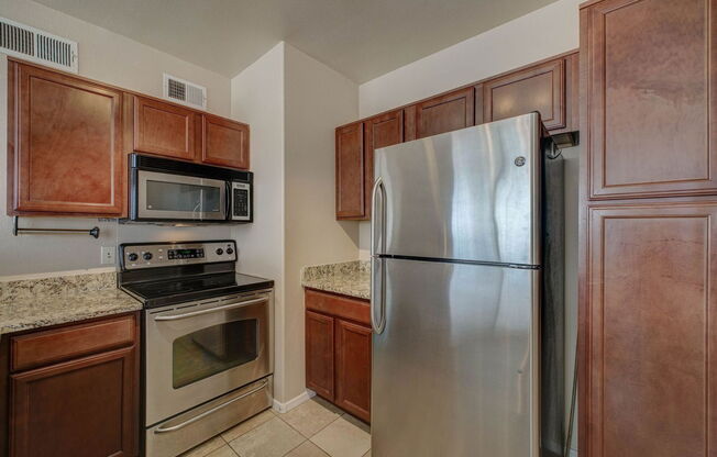 2 beds, 2 baths, 1,083 sqft, $2,000, Unit 2041