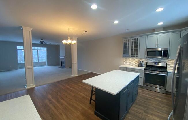 Stunning 3 Bed/2.5 Bath Eagle River Townhome with Unmatched Views!