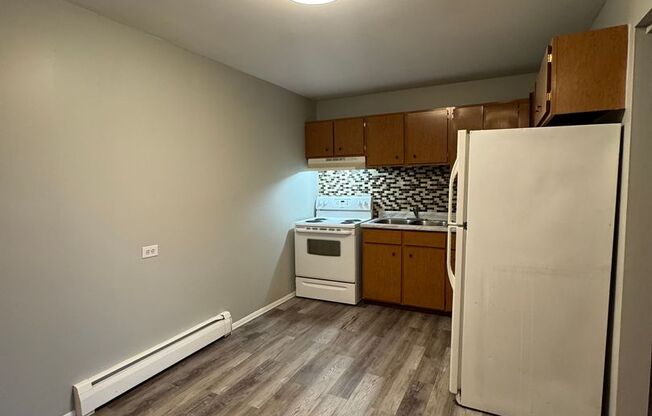 1 bed, 1 bath, $1,000, Unit 2922 2A