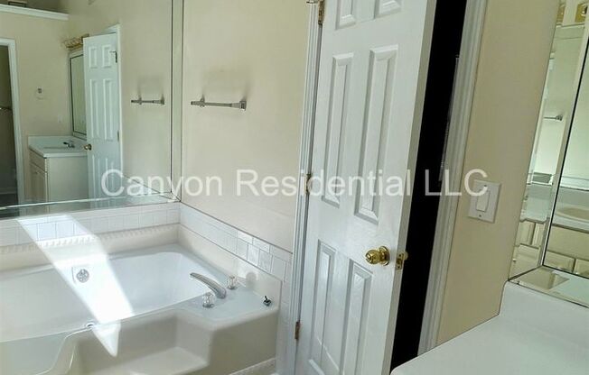 3 beds, 2 baths, $2,030