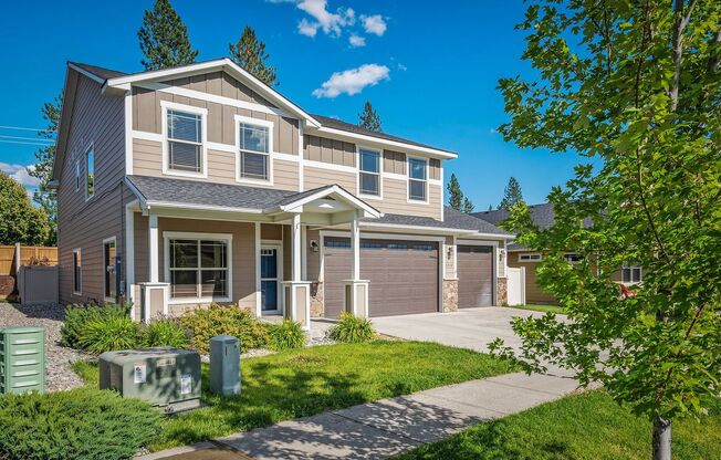 5 bed 2.5 bath with office and 4 car garage
