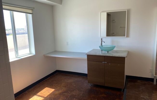 1 bed, 2 baths, 1,036 sqft, $1,600, Unit 408