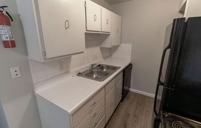 1 bed, 1 bath, $1,800, Unit # 4