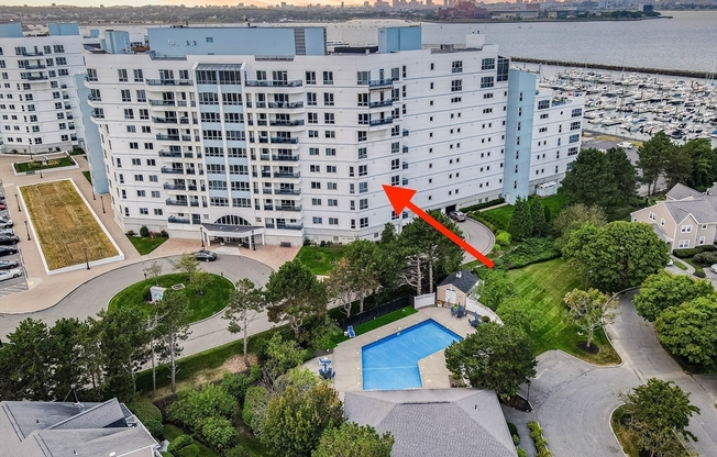 1001 MARINA DR