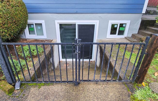 Nicely Updated 3+ Bed Mid-Century Home at Cathedral Park