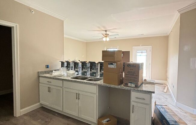 1 bed, 1 bath, 798 sqft, $930