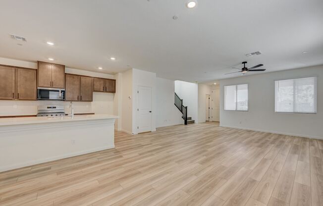 3 beds, 2.5 baths, $2,695