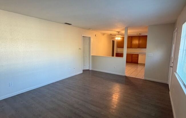 7585-89 TWIN OAKS AVE