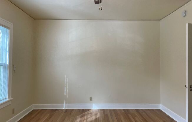 Studio, 1 bath, 260 sqft, $925, Unit 8