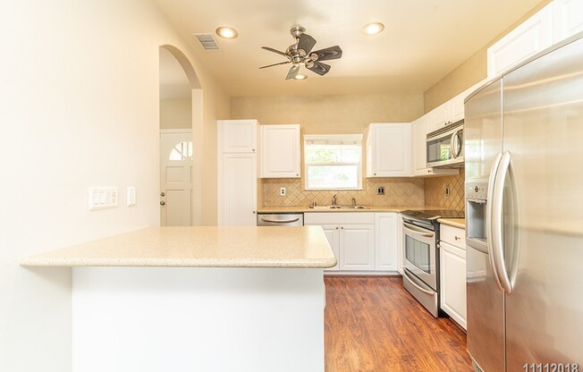Fairways Edge, 3br/2.5ba w/yard (pets negotiable) (Ewa Beach)