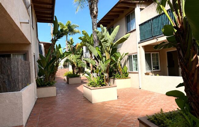 3608 Keystone Ave, #4