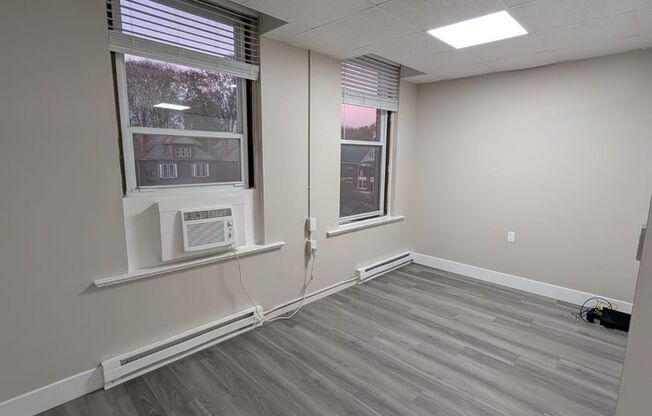 1 bed, 1 bath, 500 sqft, $900, Unit 435