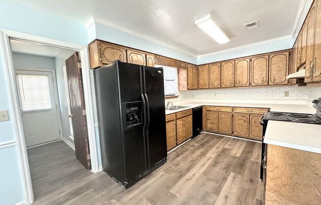 3 beds, 2 baths, $1,250