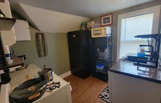 1 bed, 1 bath, 650 sqft, $1,200