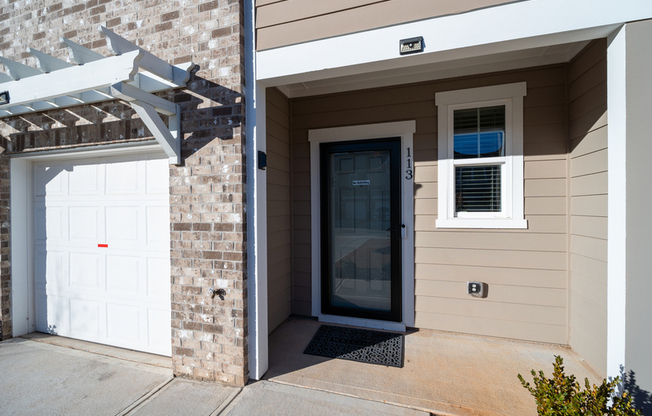 113 SWINDON DR