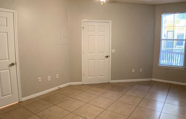 2 beds, 2 baths, $1,850, Unit Unit 240