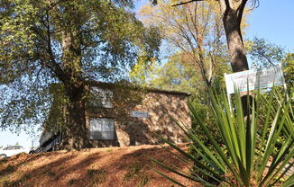 One bedroom in Highland Park