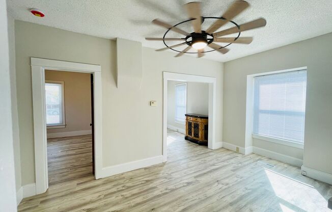 2 beds, 1 bath, $2,095