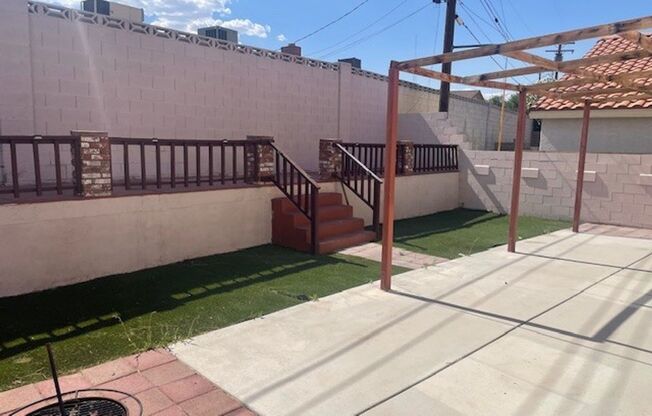 1329 Nye St ! 4 Bed / 2 1/2 Bath !