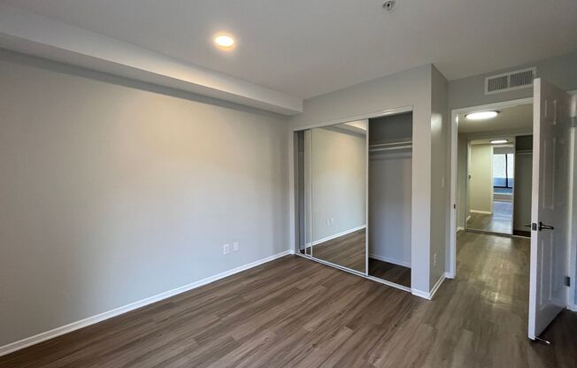 1 bed, 1 bath, 700 sqft, $1,698, Unit 219