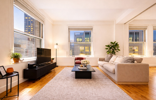 2 beds, 2 baths, 1,307 sqft, $5,300, Unit 818