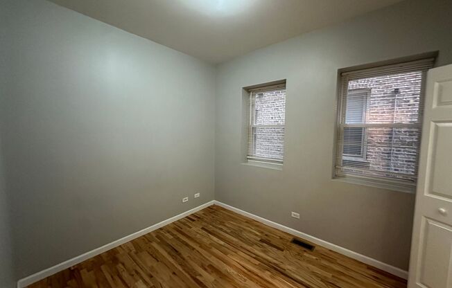 2 beds, 1 bath, $1,650, Unit 4722 #2E