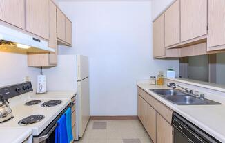 1 bed, 1 bath, 684 sqft, $1,550, Unit 153