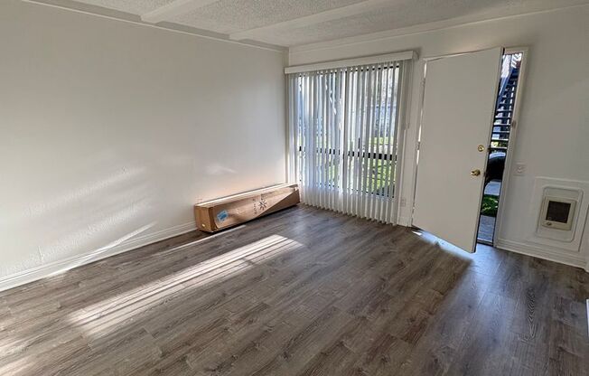 Studio, 1 bath, 330 sqft, $1,775, Unit O-9