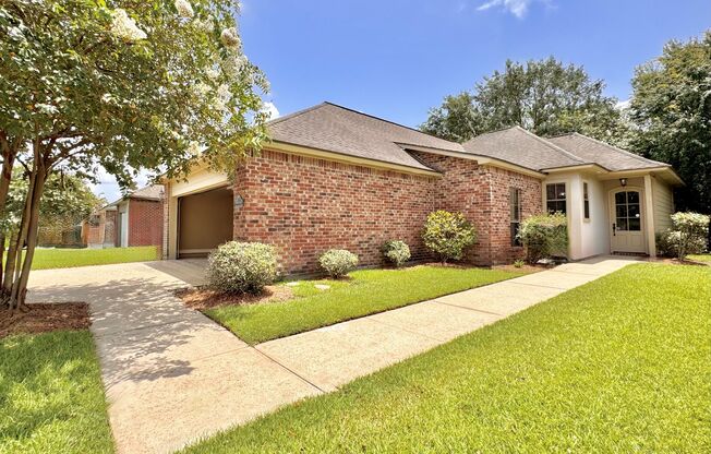 3BR/2BA Home on Nicholson Lake Dr – Modern Comfort in a Prime Location!