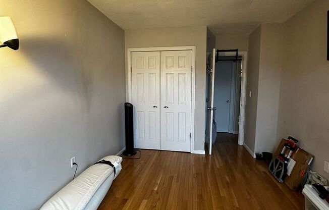 2 beds, 2 baths, $3,500, Unit #1F