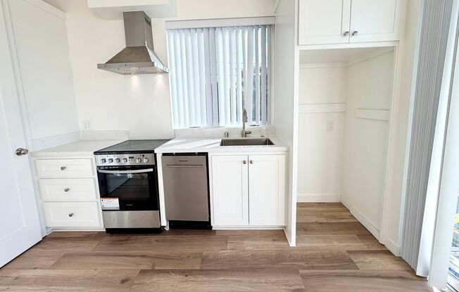 College Apartment Homes