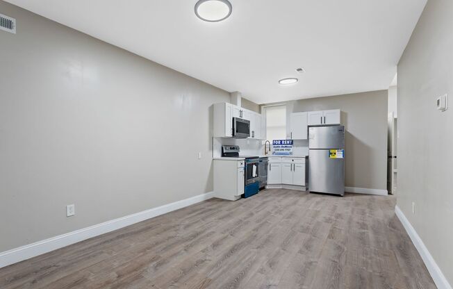 2 beds, 1 bath, $1,499, Unit 1