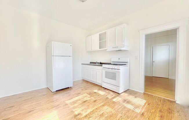 1794 W 24th St