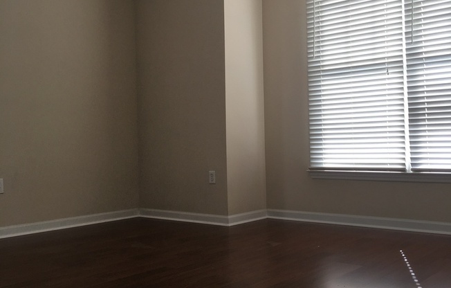 2 beds, 2 baths, $1,550, Unit #301