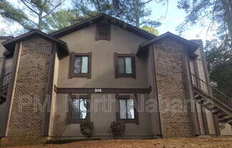 906 Candlewood Drive NW