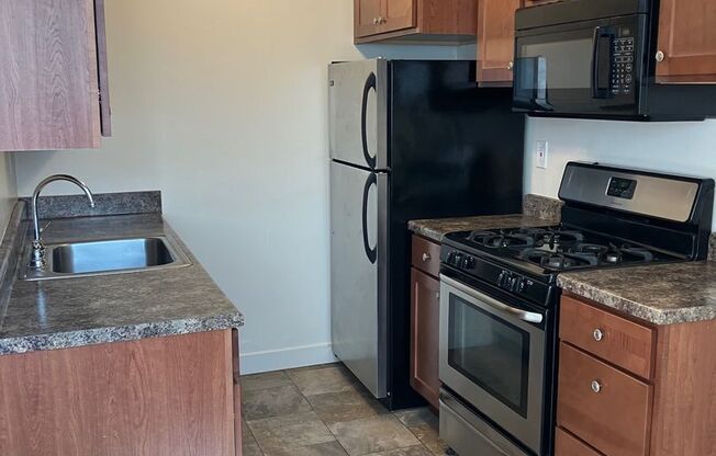 1 Bedroom Apartment in Bancroft Neighborhood