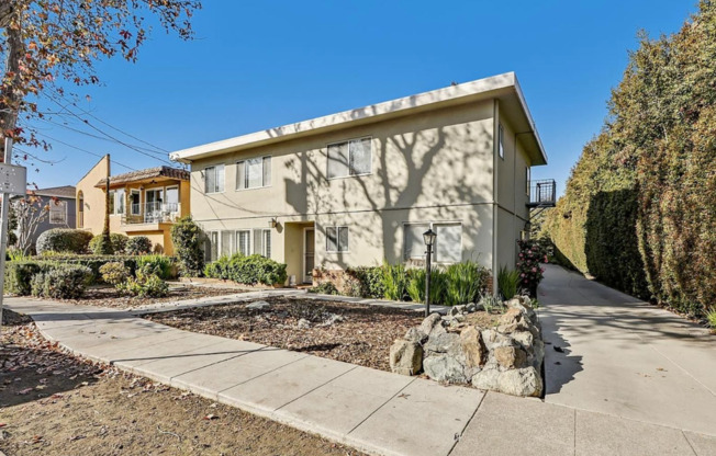 1416 Floribunda Ave (CSC)*