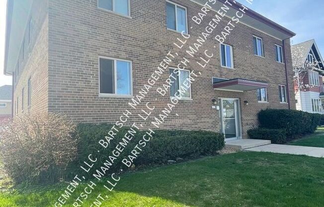 2075 S 77 ST